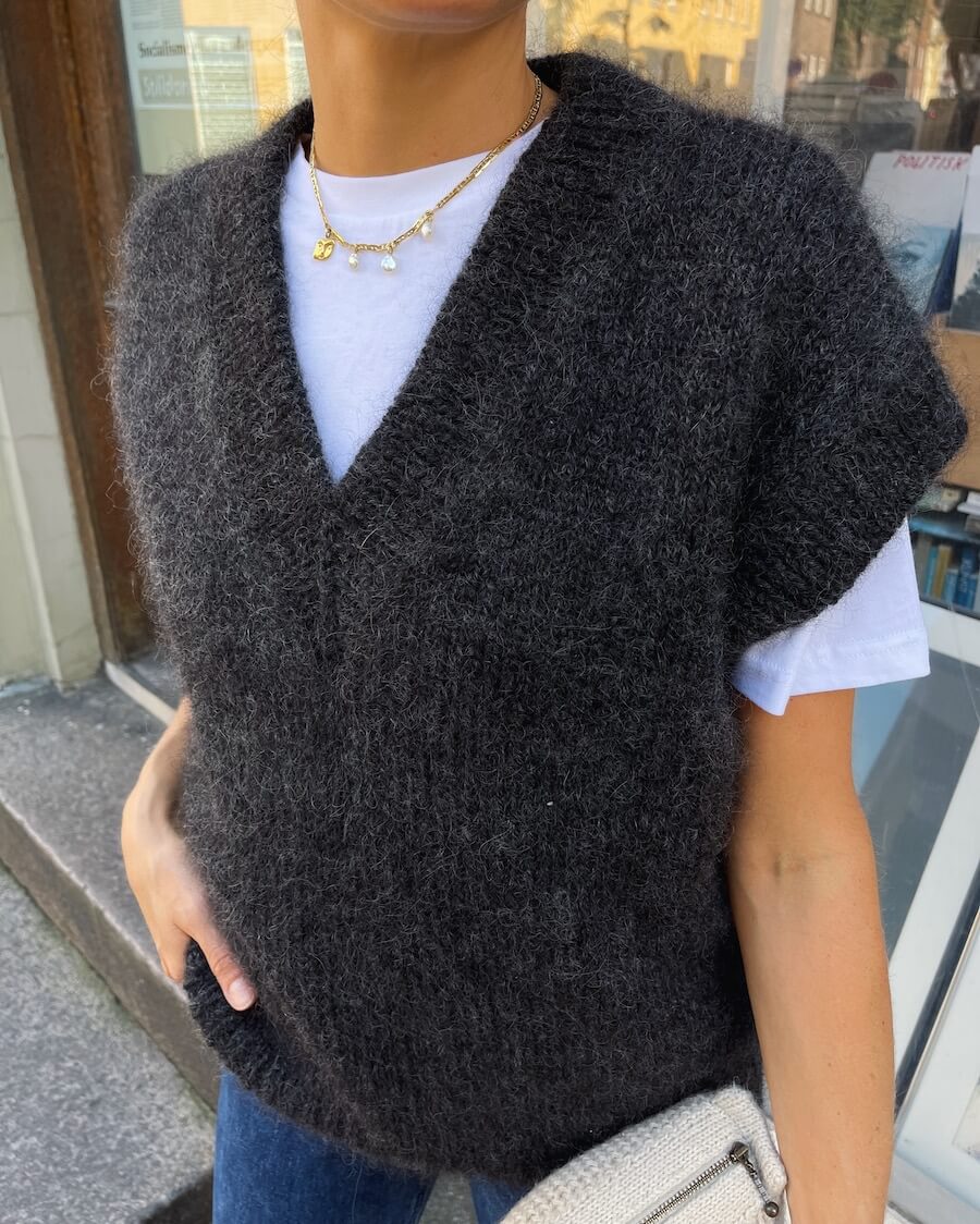 Why I  🖤 Vests